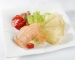 Cách chế biến món cá hồi áp chảo, ăn kèm salad cà chua khô và bánh crepe