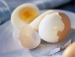 Cách bóc trứng gà nhanh