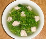 Cách chế biến món canh hoa thiên lý nấu giò sống 4