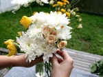 Cách bó hoa đơn giản để tặng nàng 3