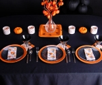 Cách trang trí bàn tiệc cho đêm Halloween 1