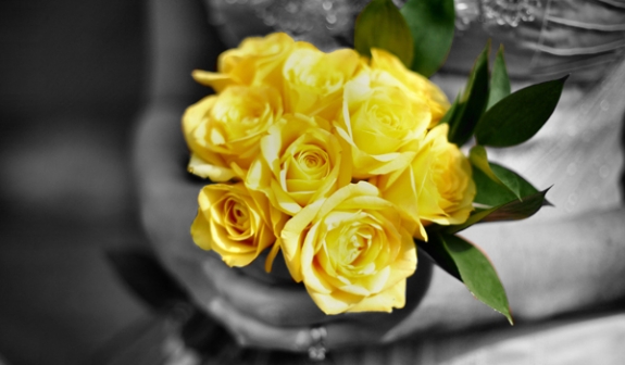 Những mẫu hoa cưới màu vàng cho mùa lạnh 11